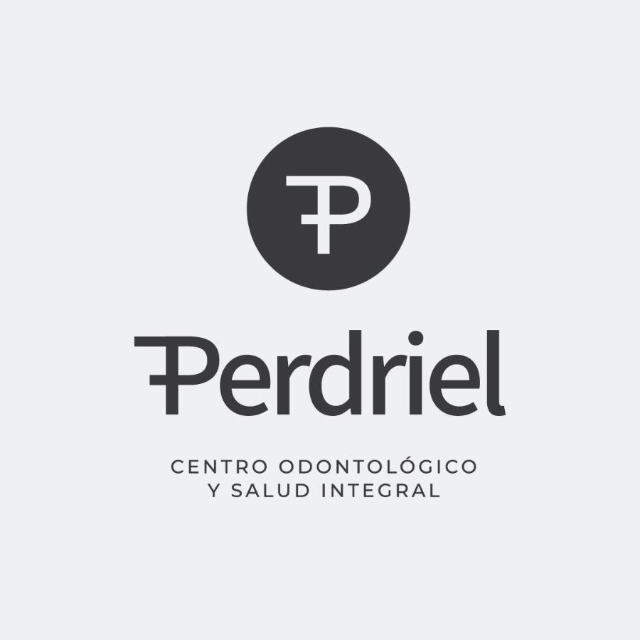 Logo de Perdriel centro odontológico y salud integral